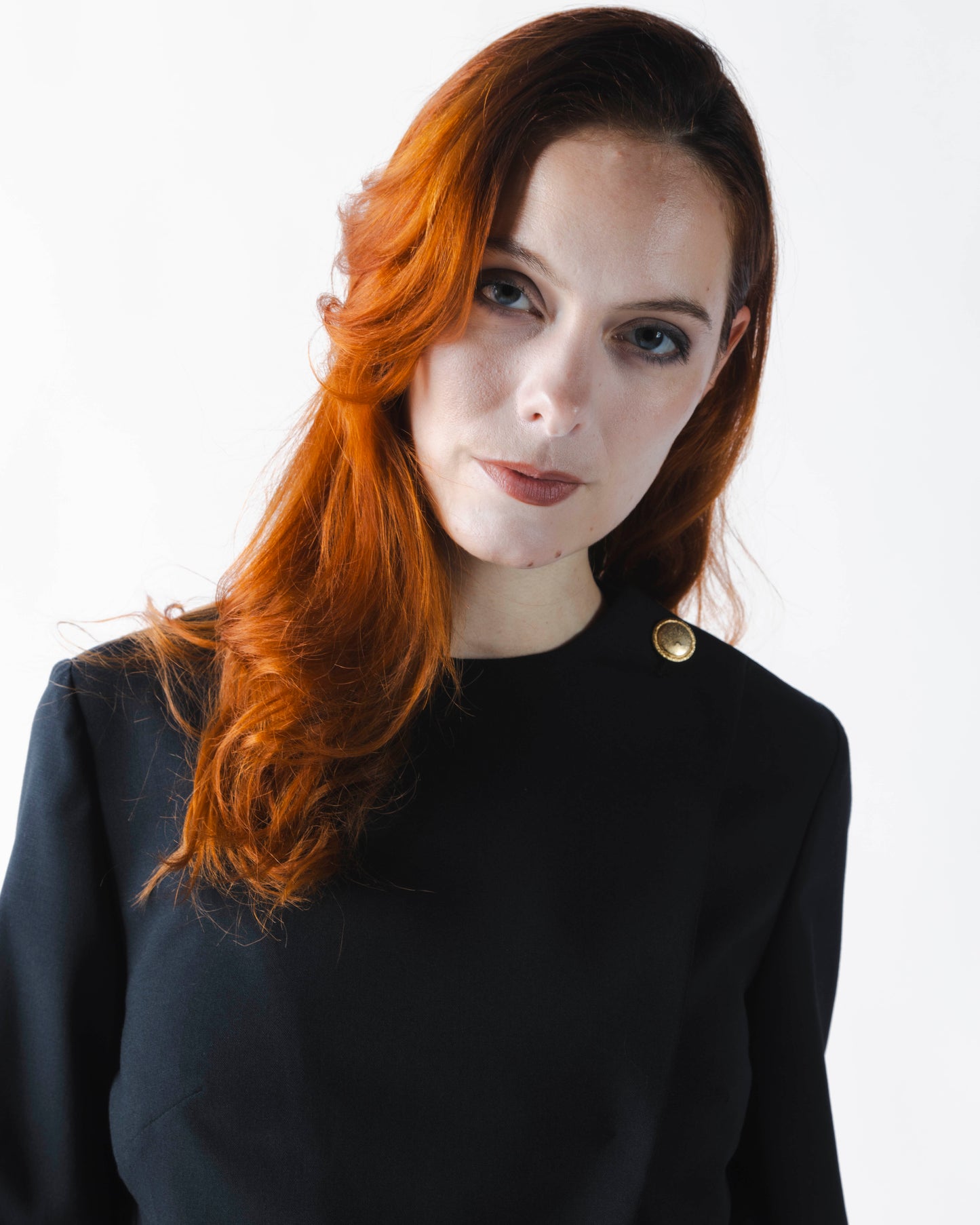 L’IMPÉRIALE : Blazer noir doré femme cintré